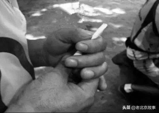 老板来盒烟算了还是换一盒吧,老板来盒烟全款