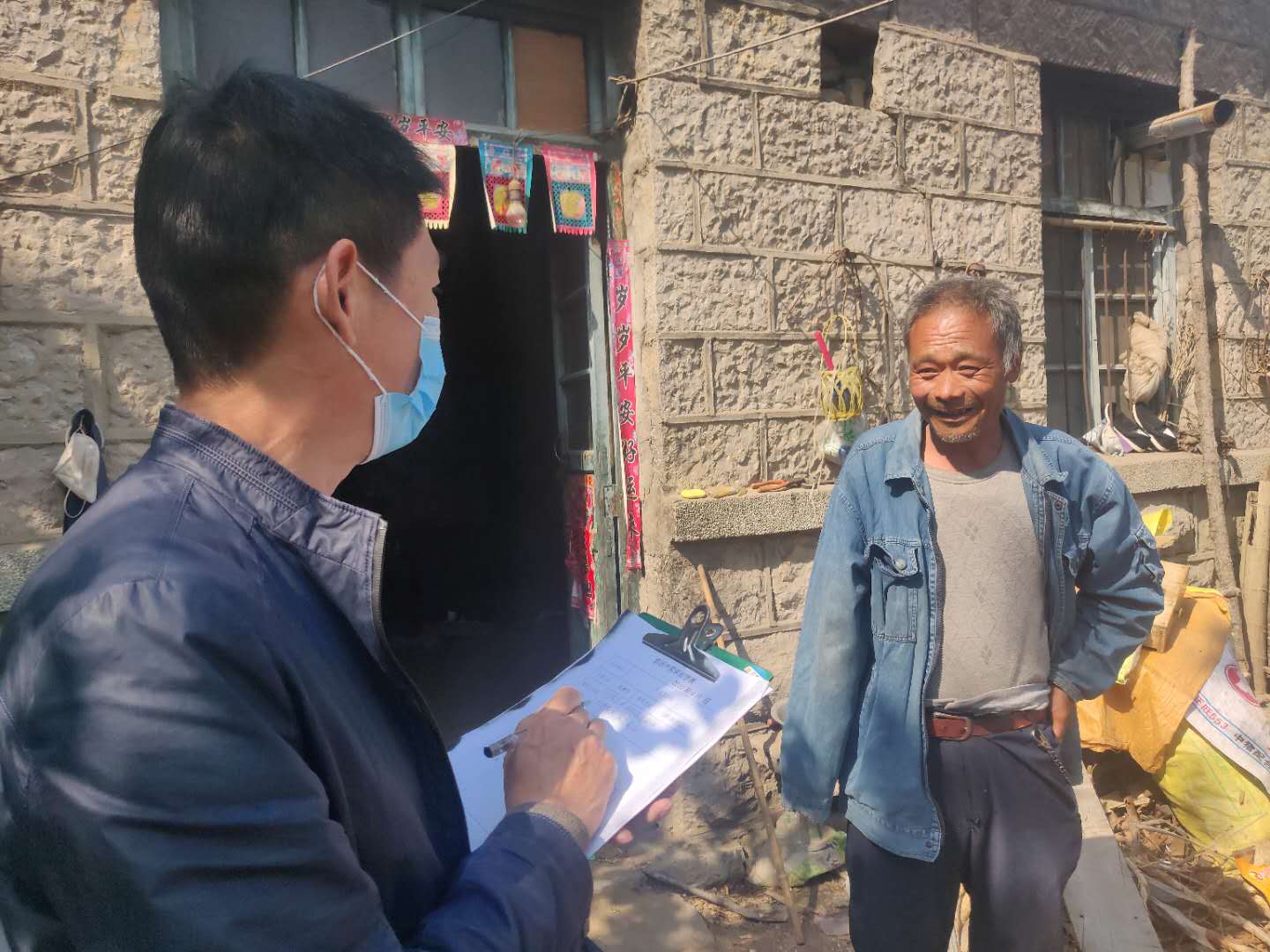 健康扶贫，一路故事一路歌