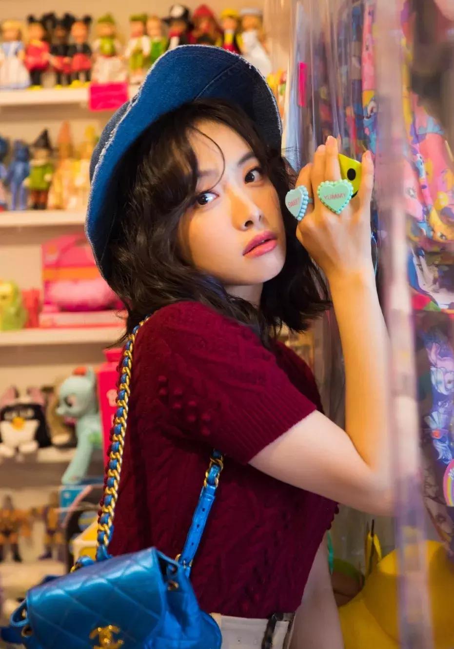 刘雯蕾丝服装,刘雯jennie