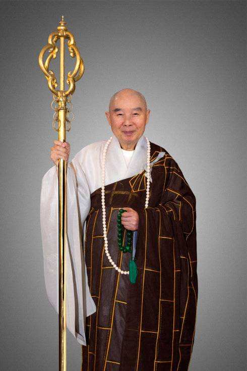 如果首席医*能官**拍成电视剧，你觉得书中的角色由谁来演合适？