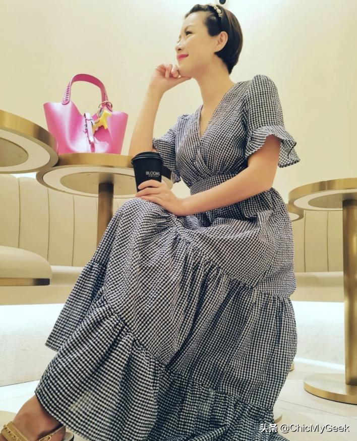 陈茵媺香港小姐冠军国际小姐,陈茵媺拿的包包