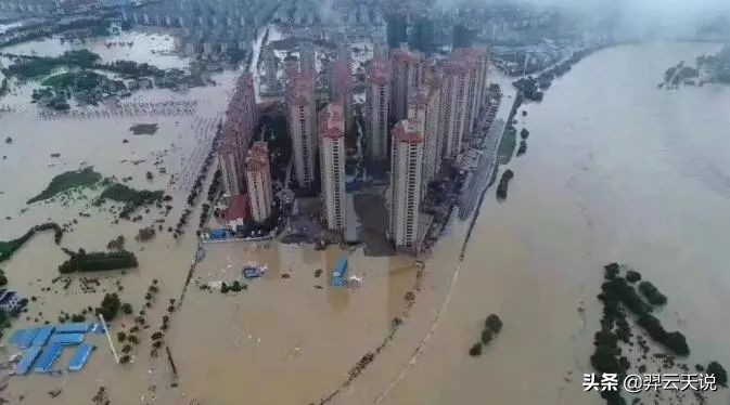 郑州暴雨的反思,郑州暴雨之后天灾警醒了我们什么