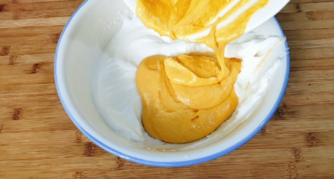 南瓜蒸蛋糕商用的做法大全,用南瓜和面粉在电饭锅里蒸蛋糕