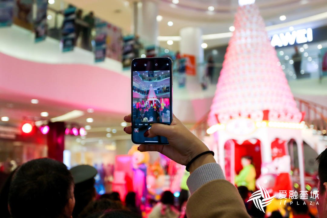 魔幻新声之旅，点亮梦幻奇妙夜，爱融荟城与你相约冬季“初雪”