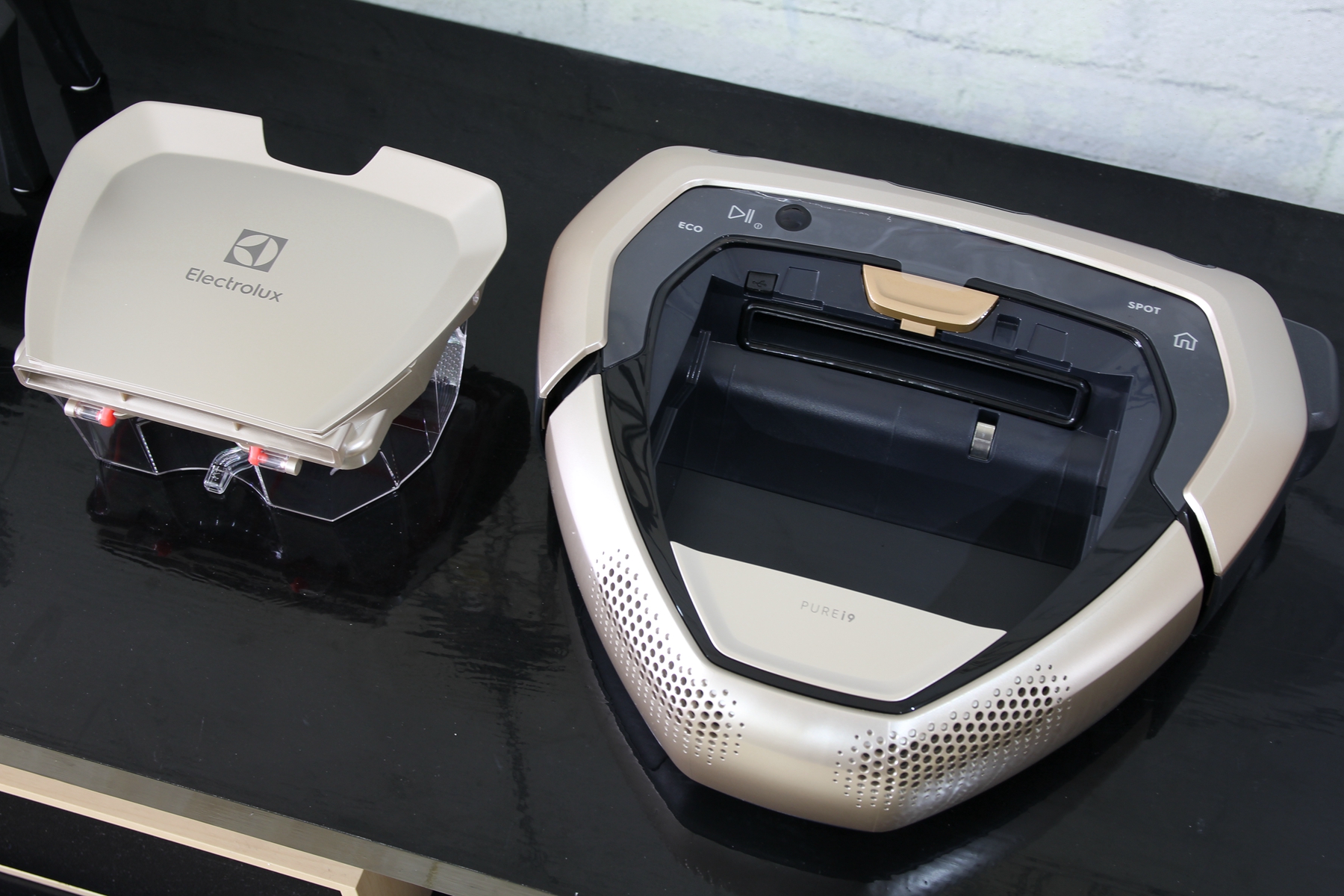 扫地机器人新型,扫地机器人有什么创新