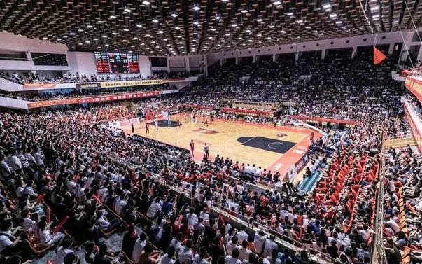 普通人在nba打球什么感受,普通人在nba面前能运球吗