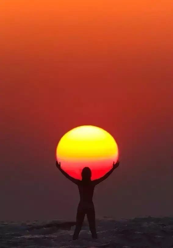 疫情下打工人,疫情下的打工女生