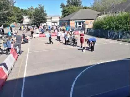 英国小学的一次SummerFair(夏季集市)