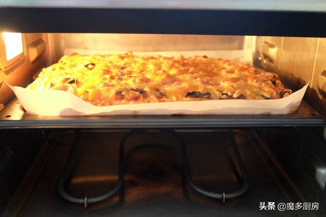 自制披萨的超简单做法,自制披萨最简单的方法