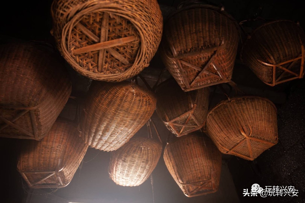 编织老匠人,73岁老人编织手艺