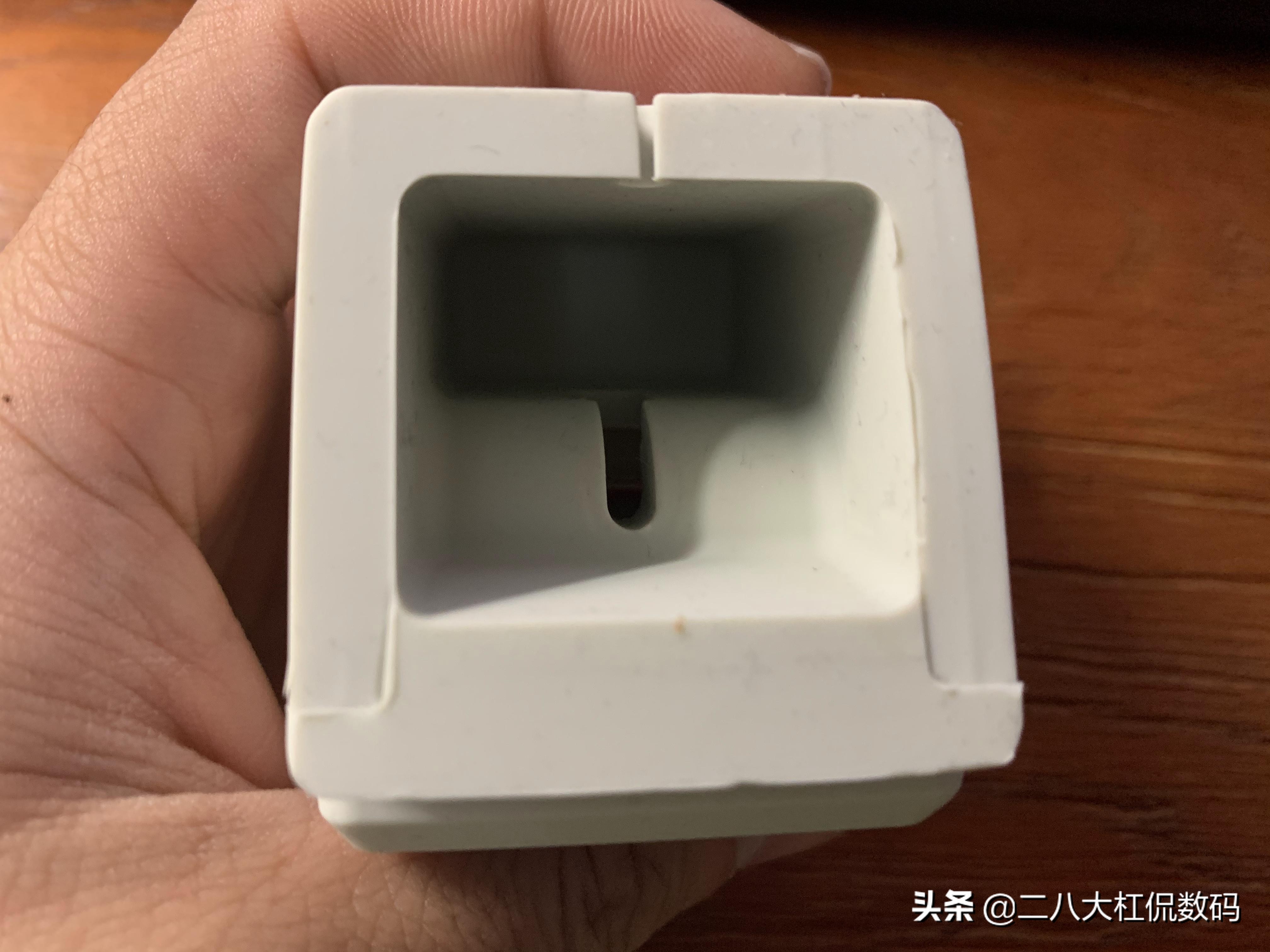 买applewatch送充电线吗,买applewatch送线吗