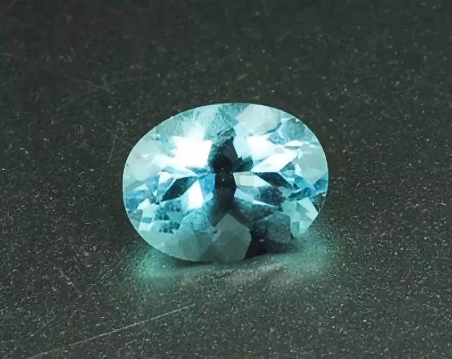 疆东和田玉籽料,和田玉分为哪些种类的石头呢