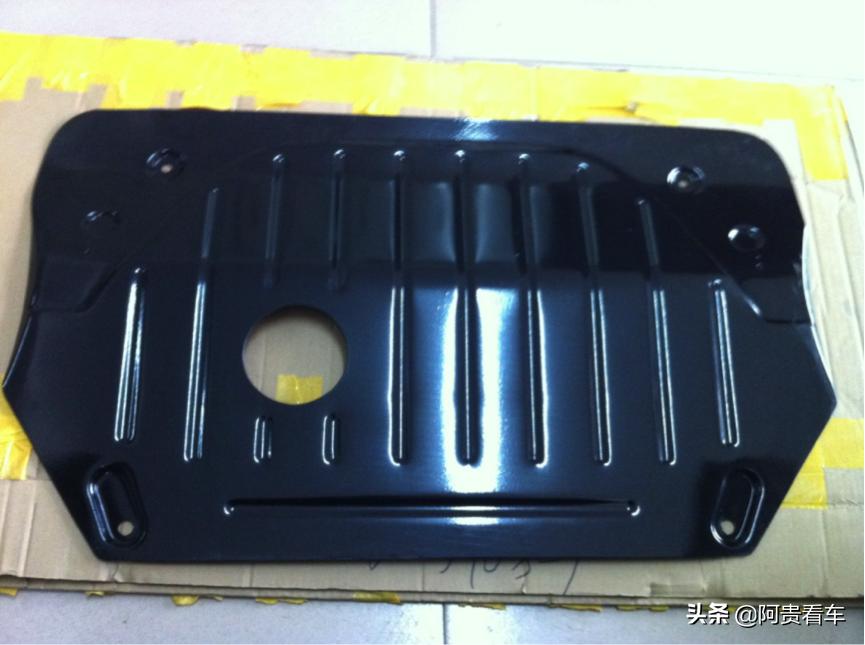 发动机护板接触到发动机了咋办,发动机下护板到底有必要装