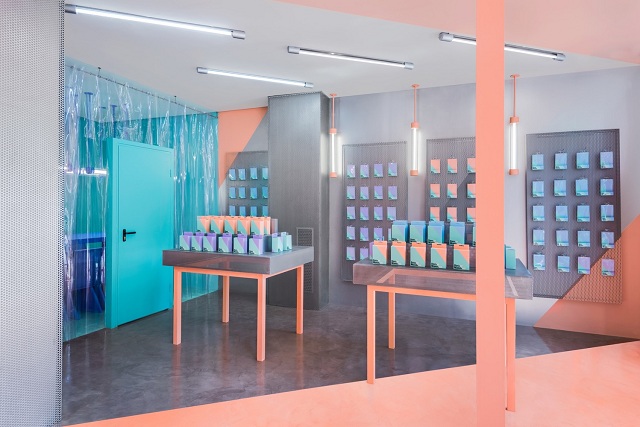 手机店里装修风格怎样能吸引顾客,开手机店如何装修最省钱