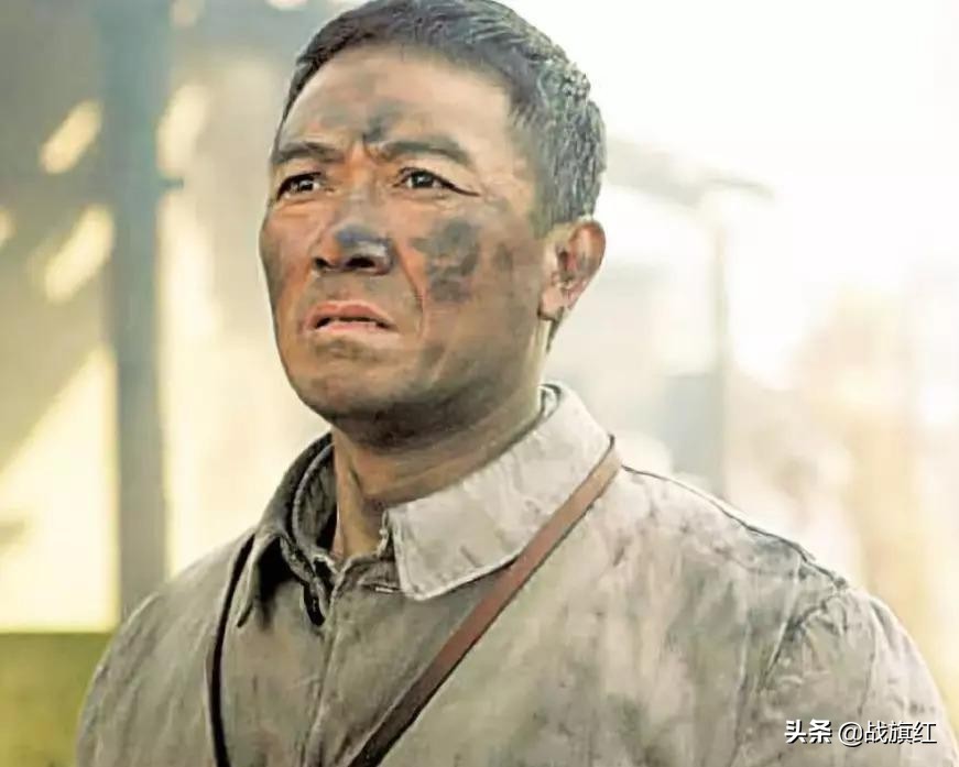 悍将王近山，人称“王疯子”，两个女兵跑来敬礼，被当场枪决