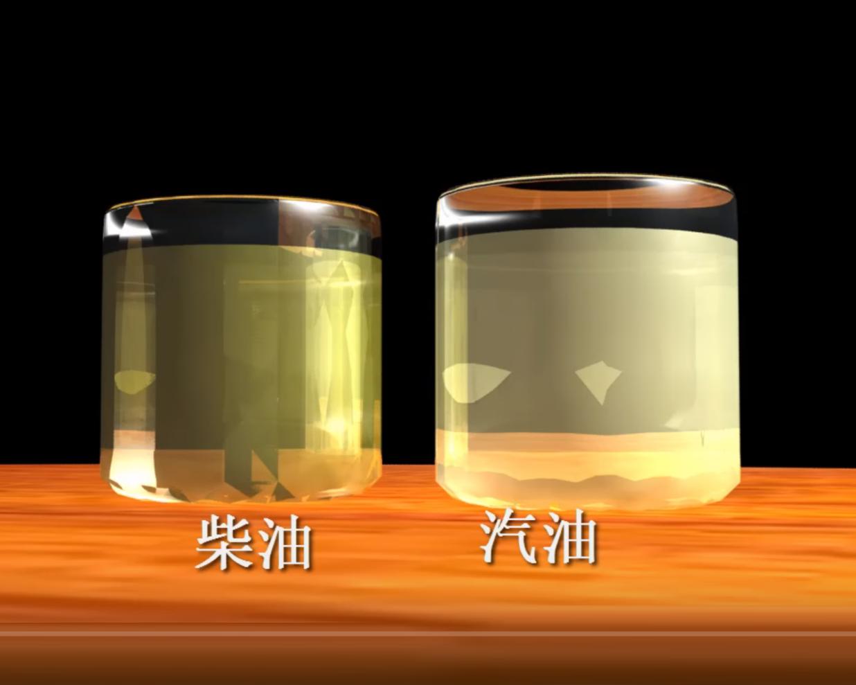 家中闯入眼镜王蛇,女子家中发现2米的眼镜王蛇