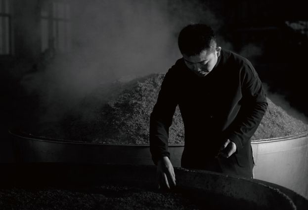 花冠杰作这酒怎么样,花冠杰作酱香型53度多少钱