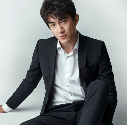 男明星们都在用的香水,男明星用得最多的一款香水