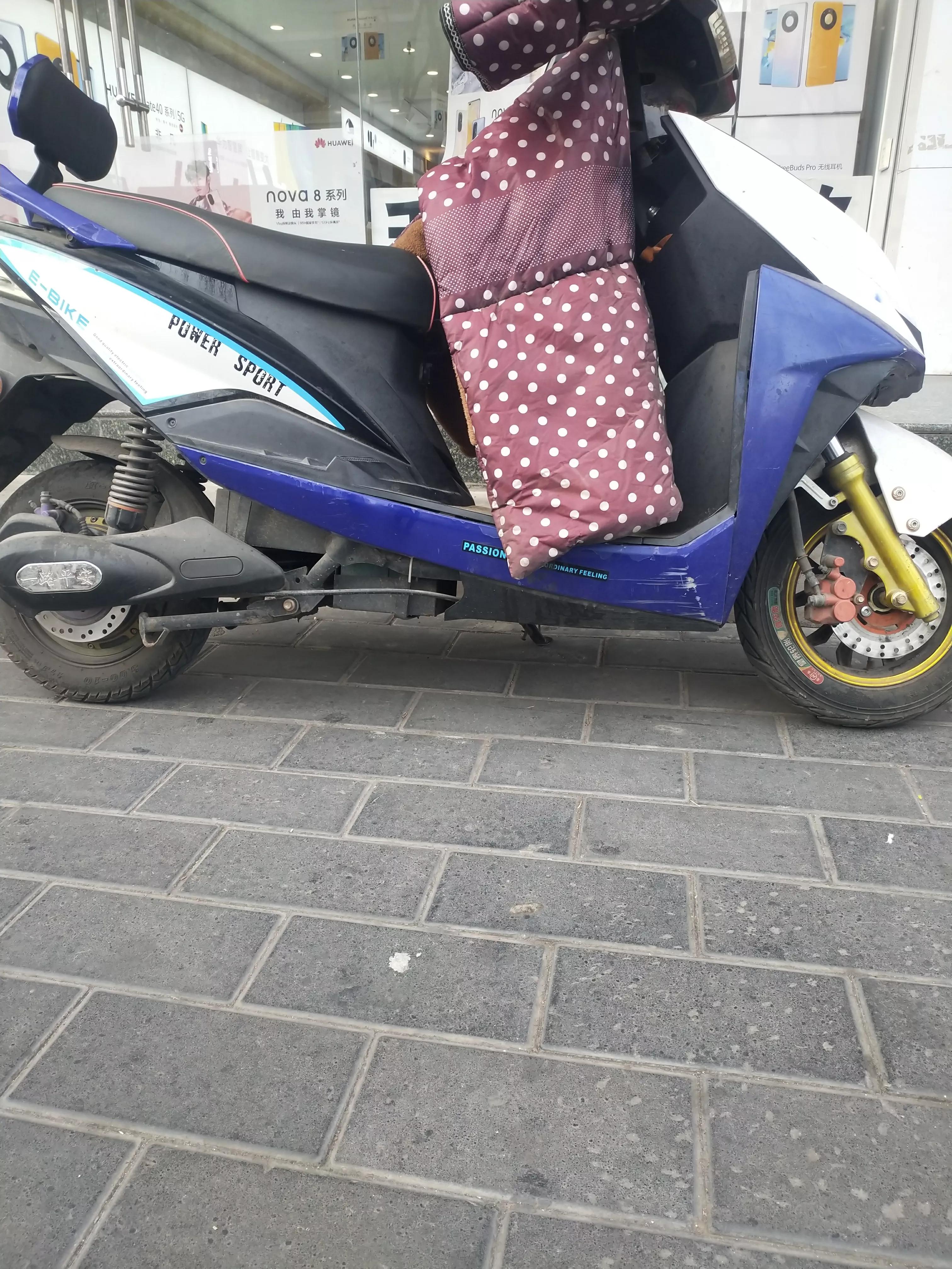 电动车鼓刹车和碟刹车有什么区别,电动车自行车是碟刹好还是鼓刹好