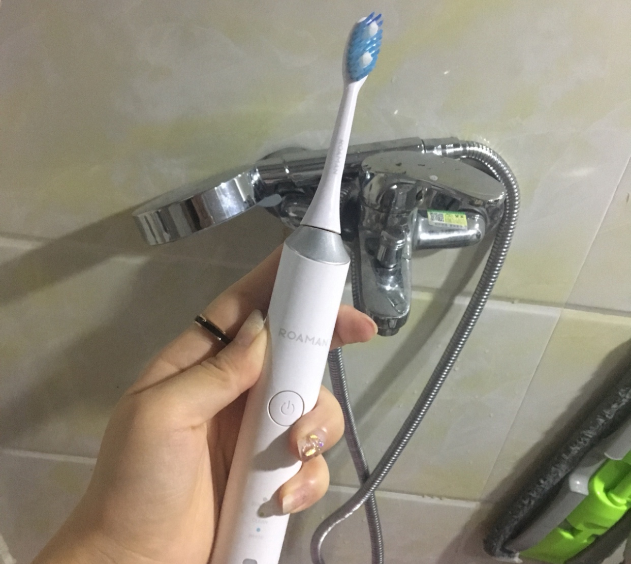 刷牙不出血除口臭的牙膏,牙膏去口臭去黄持久留香保护牙龈