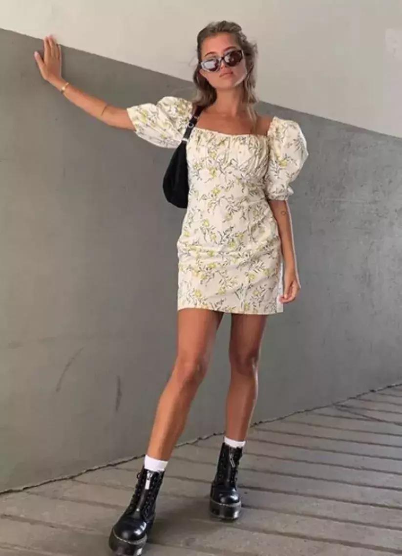 奶奶都嫌丑的旧包被Jennie背过后，半个地球的时尚博主疯狂求同款