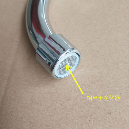 厨房水龙头底座与台面接触面漏水,厨房水龙头溅水到台面上