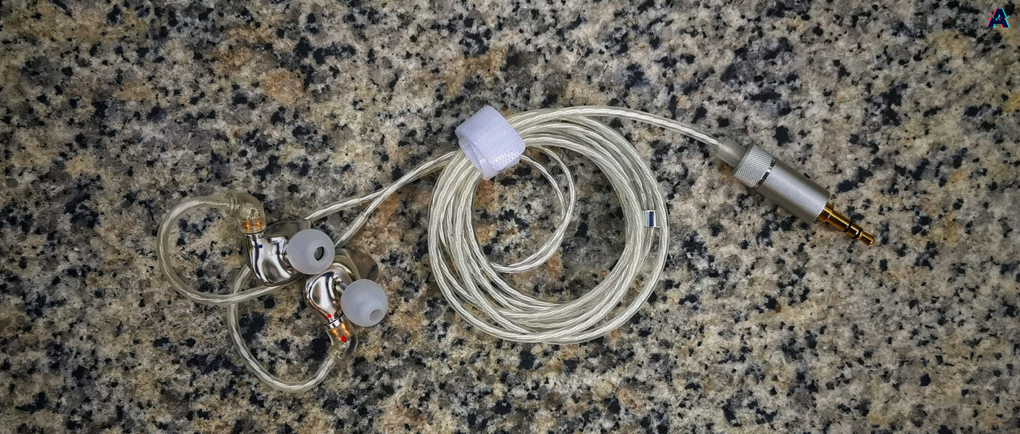 威泽he03耳机,就这样被你征服麻将版