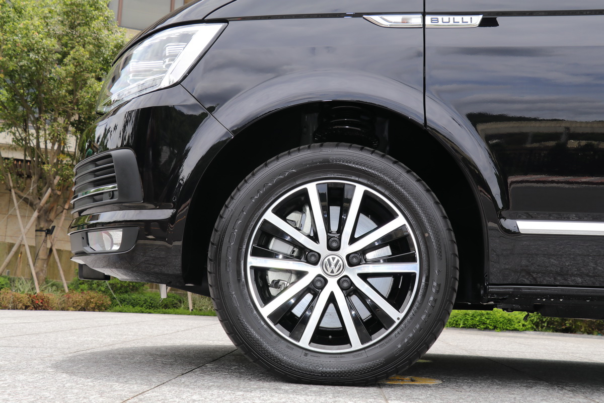 进口大众multivan精彩实拍展示,19年大众帕萨特混动试驾