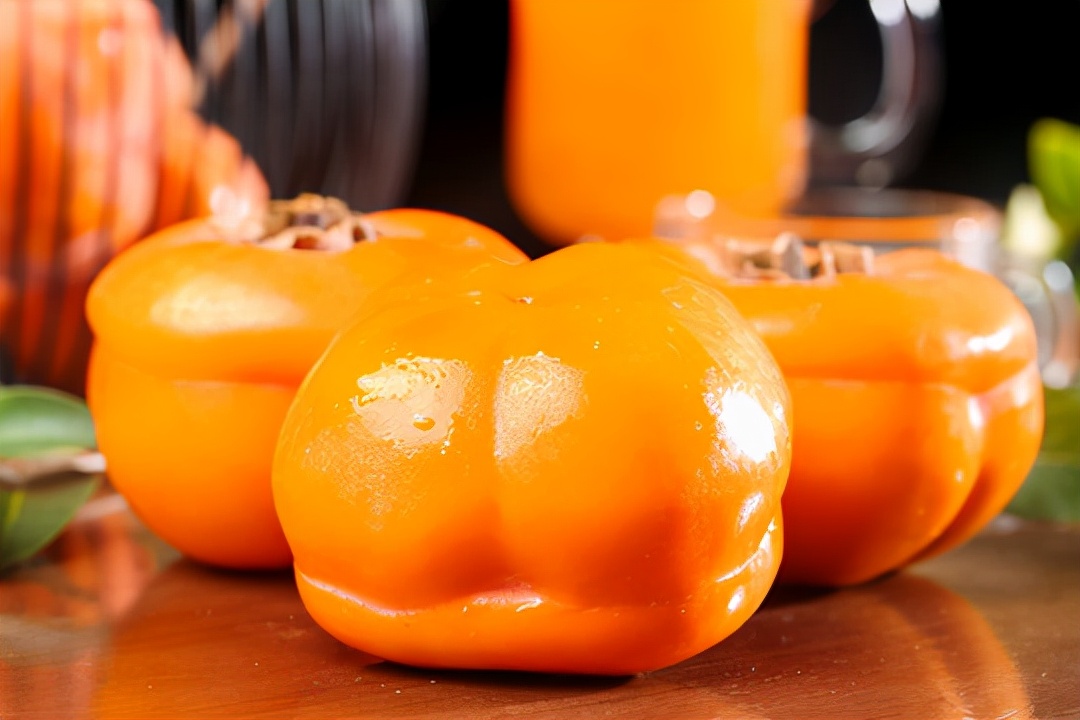 河北满城磨盘柿子,脆甜磨盘柿子