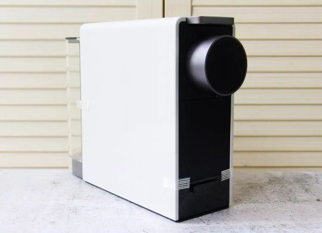 今天开箱一款便携胶囊咖啡机,mini胶囊咖啡机便携