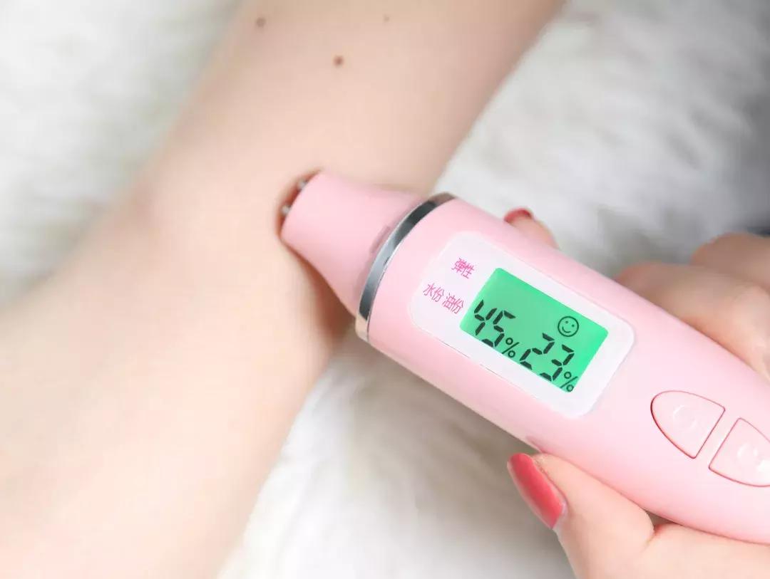 粉底液真实测评网红第一,网红粉底液真实测评