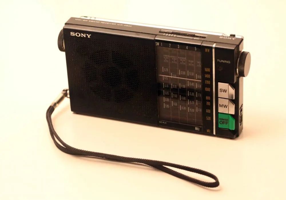 你曾经后悔过跟自己心爱的古董接收机说再见吗?