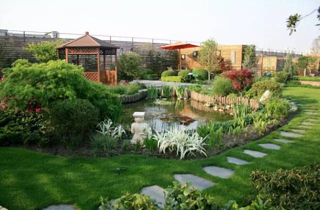 花园草坪如何打理,花园草地打理