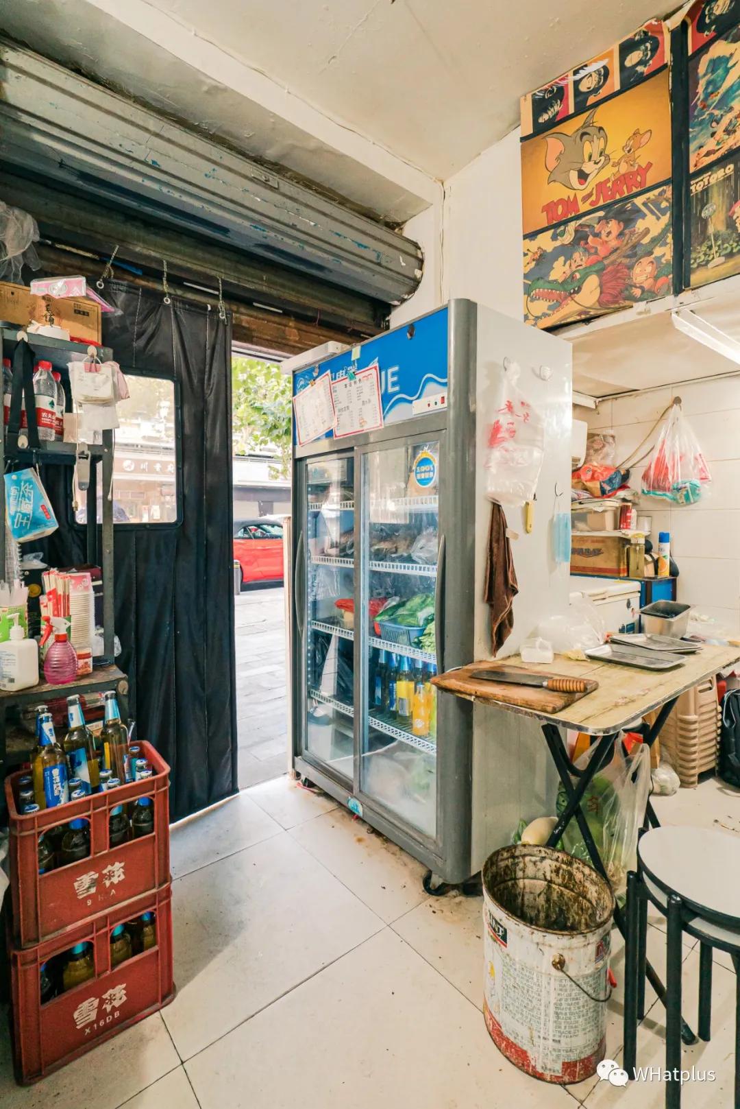 只有一张桌子的烧烤,只有3张桌子的川菜馆