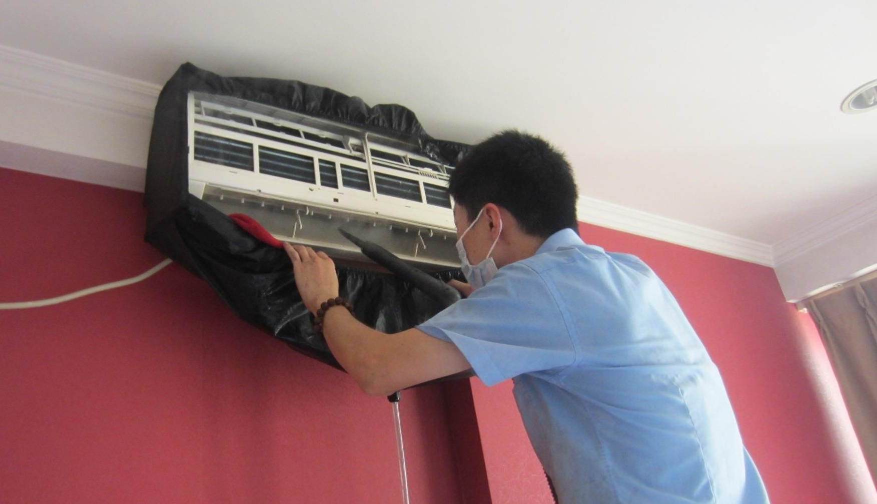 孩子突然口眼歪斜能治好吗,小孩子一觉醒来嘴歪了