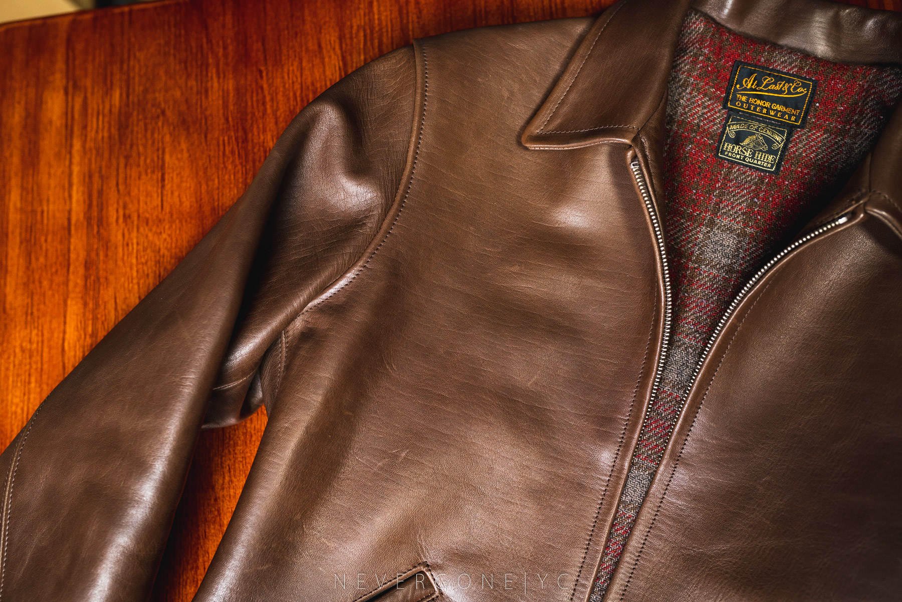 卖2万却不想让人买到的皮衣：AtLastCoLot.670马皮皮衣