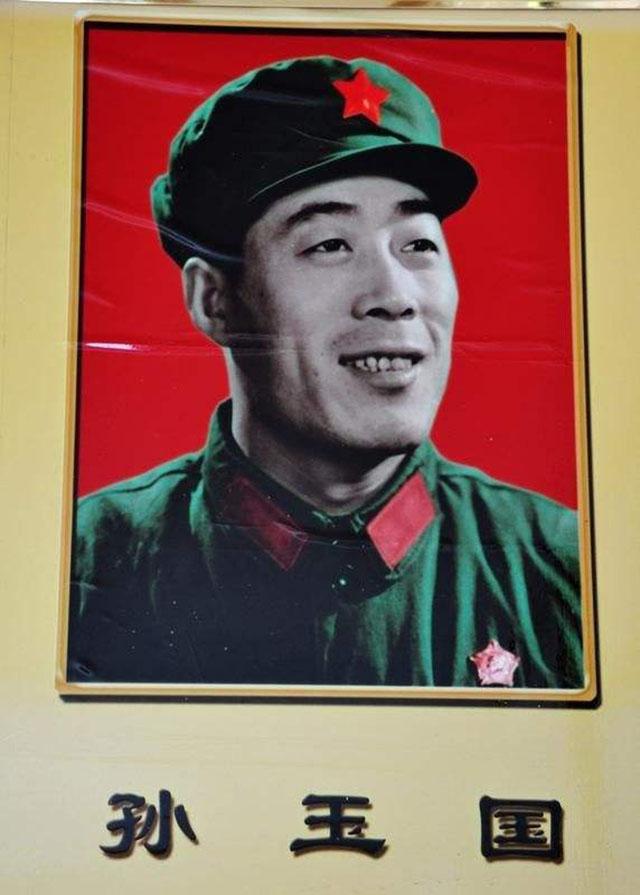 鐝嶅疂宀涙垬褰硅嫳闆勫瓩鐜夊浗,鐝嶅疂宀涙垬褰硅嫳闆勫瓩鐜夊浗鐪熷疄鎯呭喌