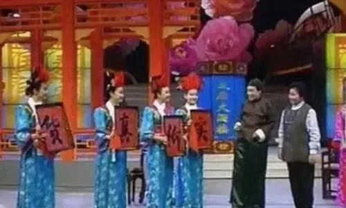 天津人排队买的月饼 (天津人买月饼)