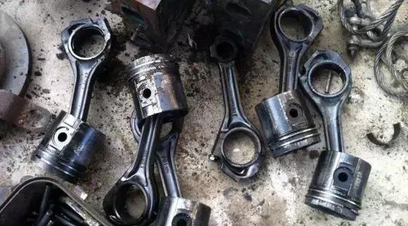 汽车发动机有敲缸声怎么回事,摩托车发动机有敲缸的哒哒声