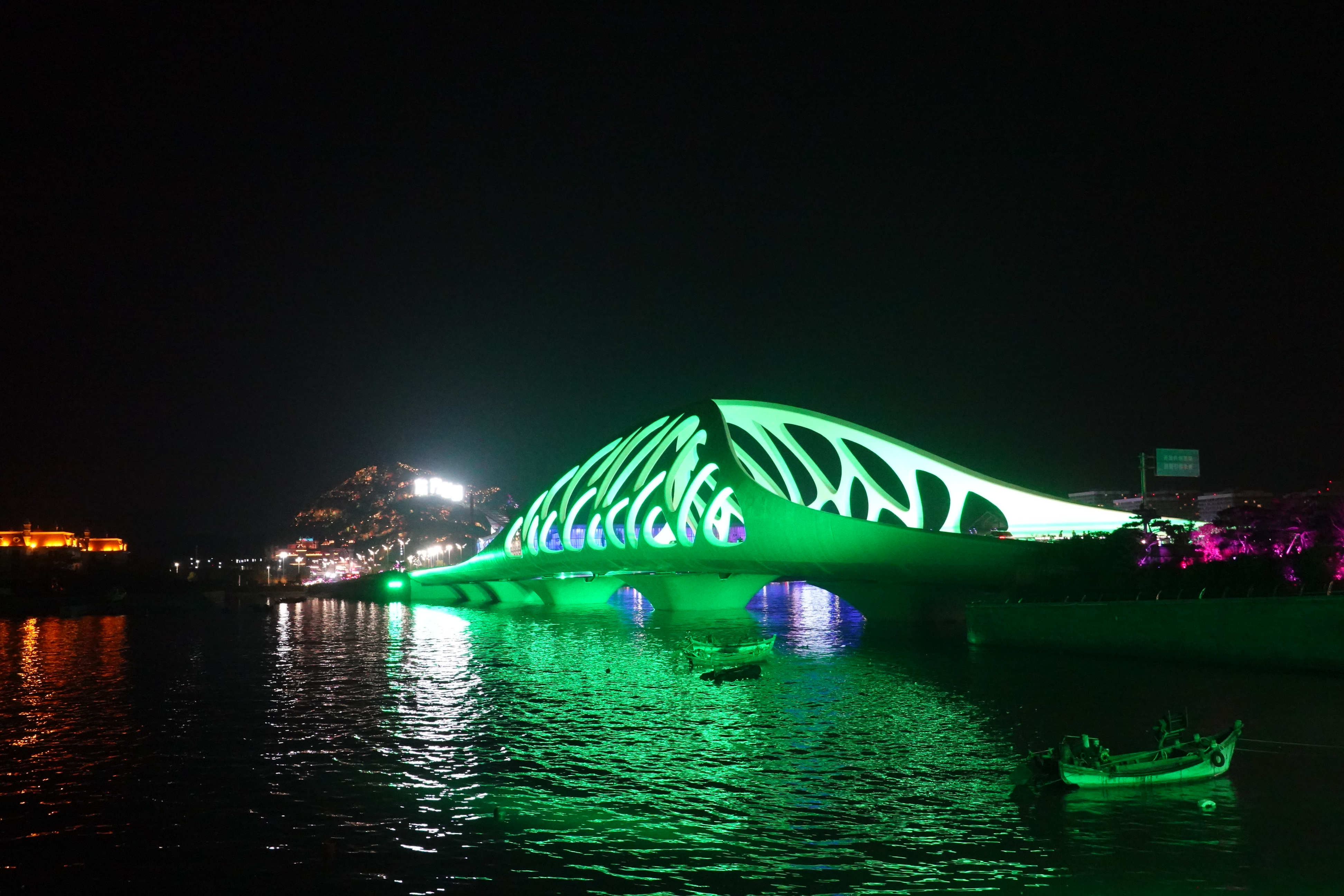 美丽的神话贝斯,美丽的神话完整钢琴