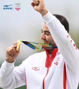 鸿星尔克展擎国潮专卖店,鸿星尔克国潮存在的问题