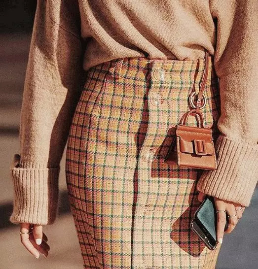 我的胸,我的手指,我的脚腕……都需要一只包包