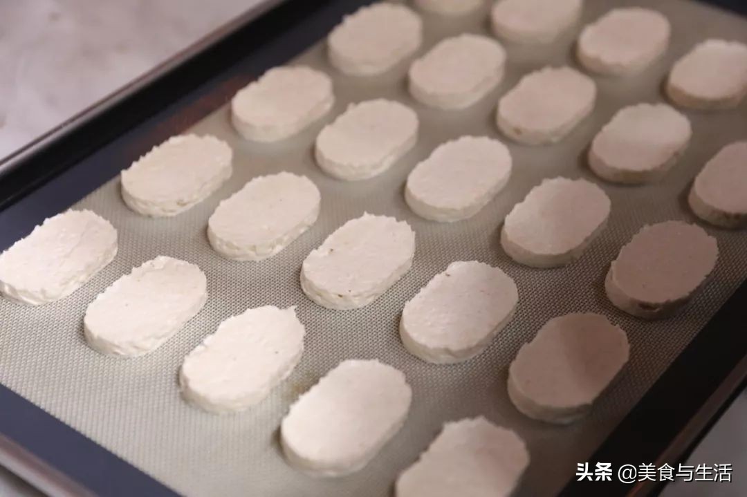 竟然比马卡龙还好吃?日本爆款小点心朗姆葡萄夹心饼干,超全配方