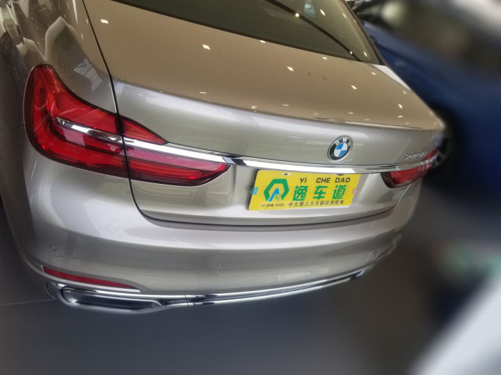 71万宝马6系,30万买宝马740哪一年