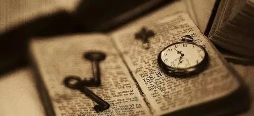 英文论文的脚注要怎么加,英文论文中的题注怎么设置