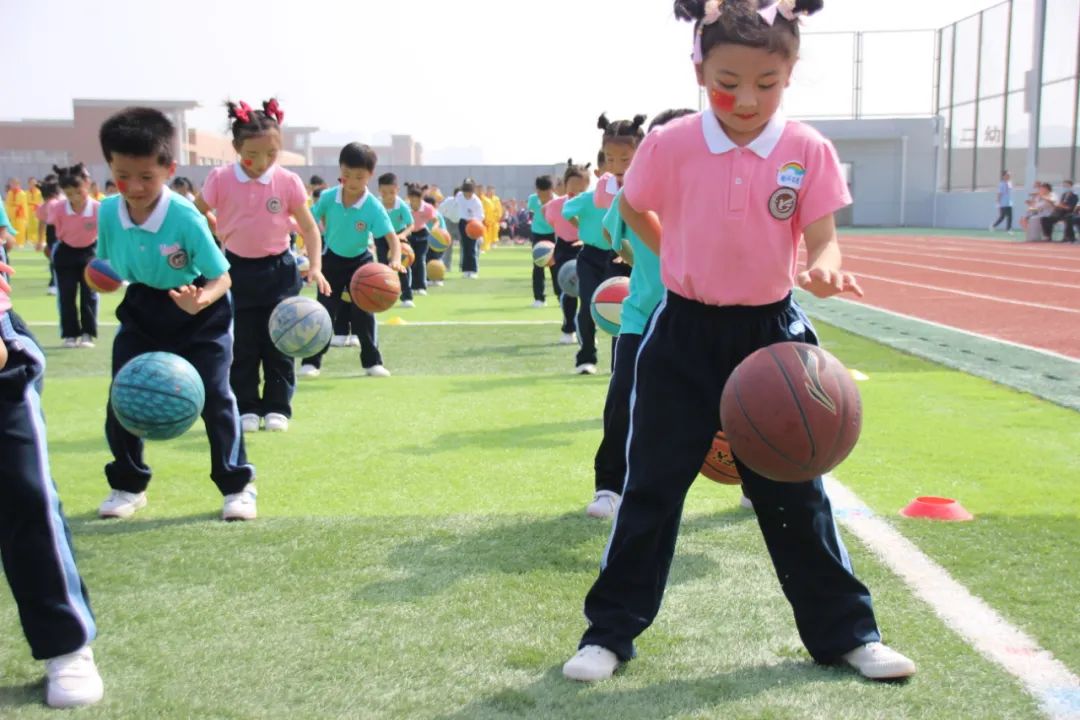 建*党**百年喜迎国庆——西安经开第二小学队列队形广播*比操**赛