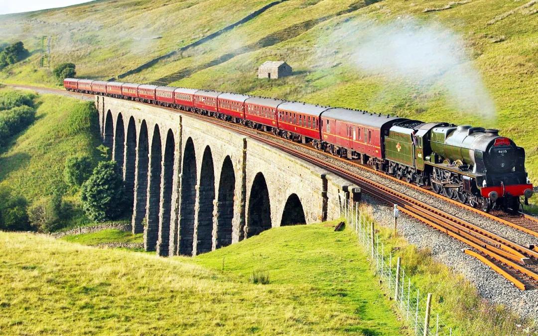 恬静乡村，摇滚乐调，古城烟雨……这里有你不知道的多面英伦