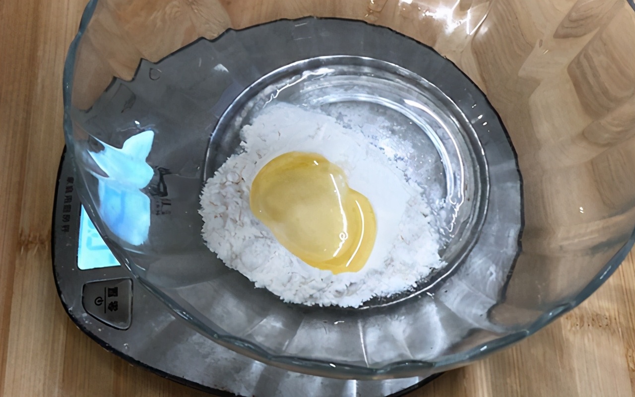 蜜三刀小吃制作视频,儿时味道甜品蜜三刀