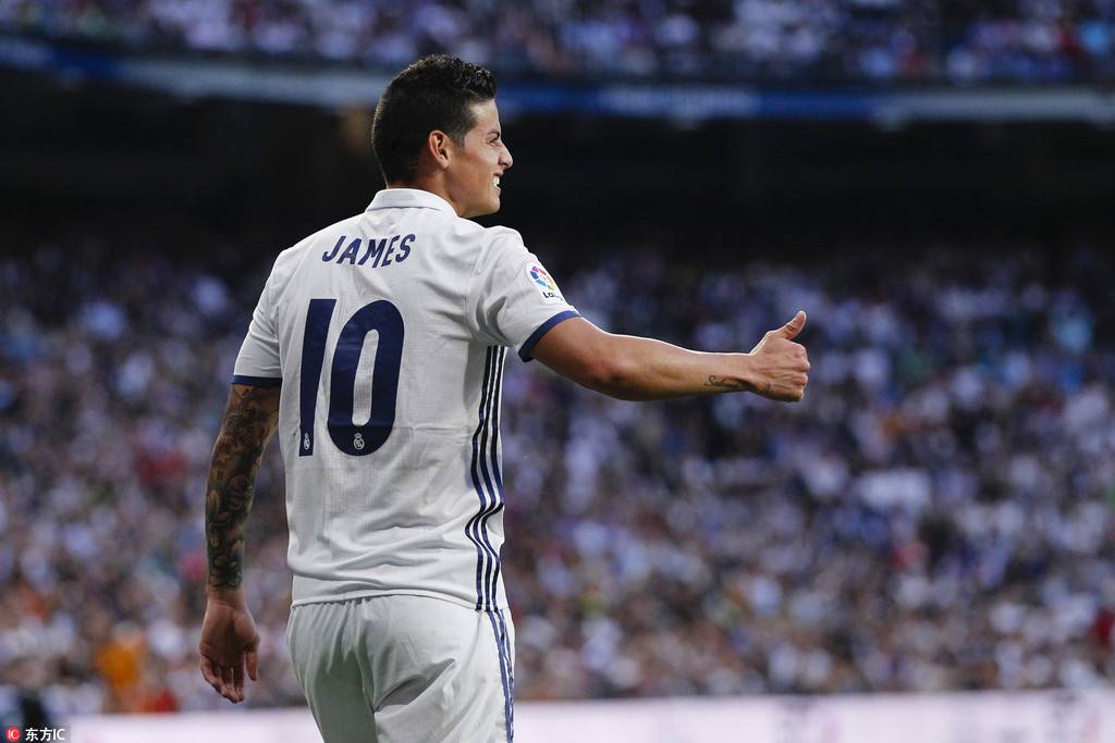 J罗在皇马没有未来，他的无奈展现出十号位球员的“生存危机”