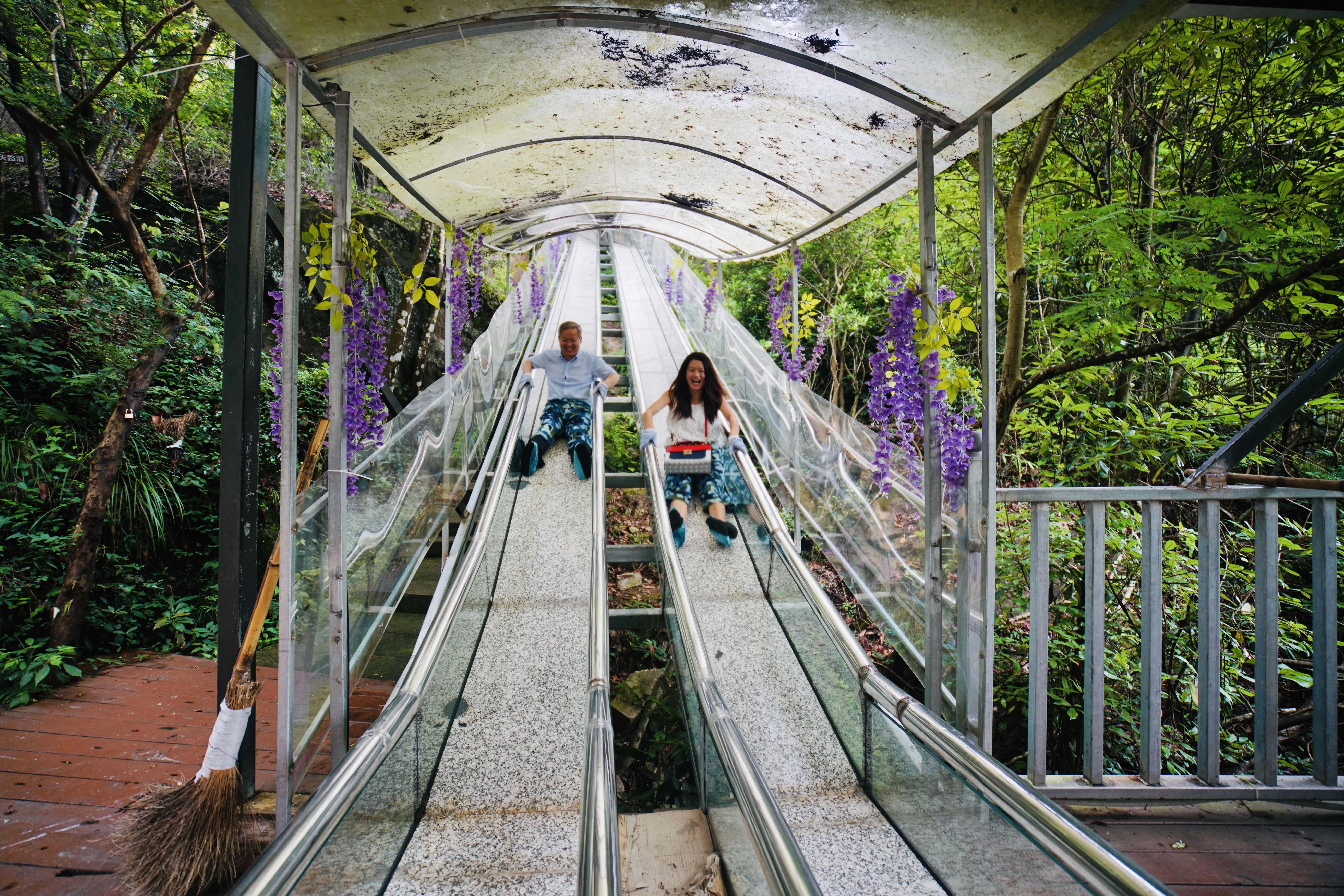 暑假凉快不晒的旅游地方,暑假避暑胜地最佳地方